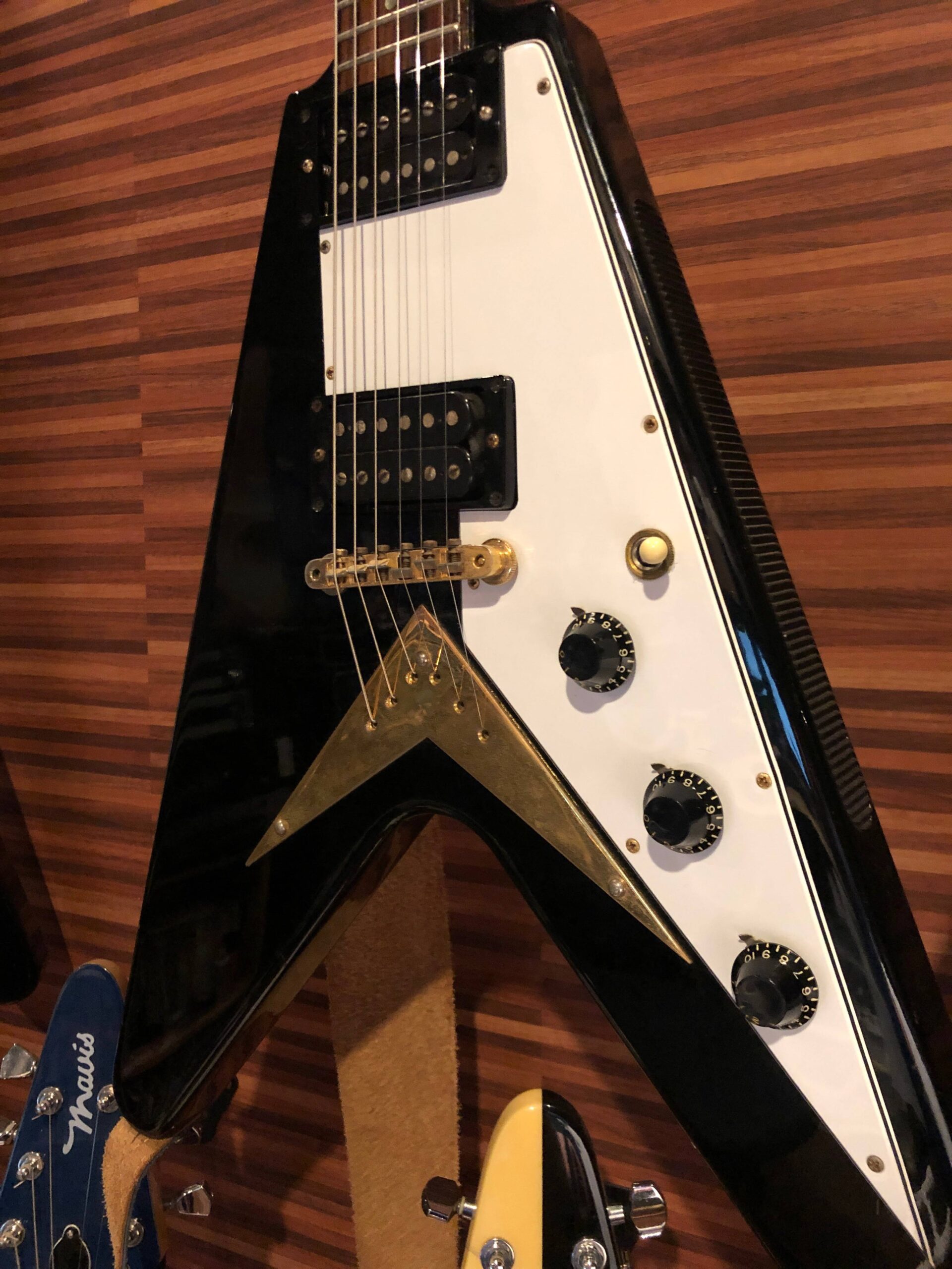 GibsonフライングV ヘリテイジコリーナ 黒